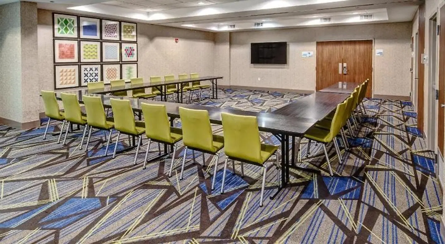 Holiday Inn Express & Suites Memphis Southwind by IHG Konferenz