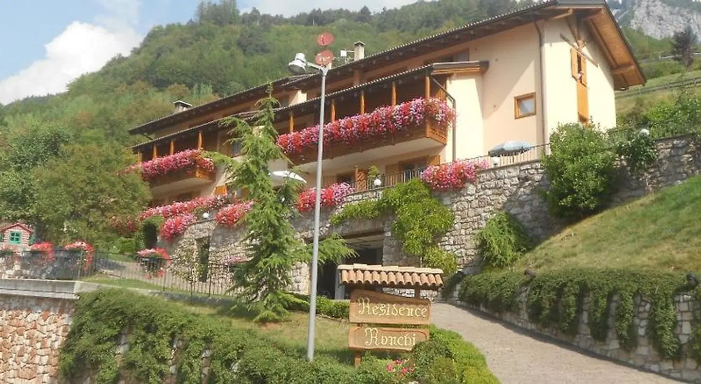 Residence Ronchi EXTERIOR