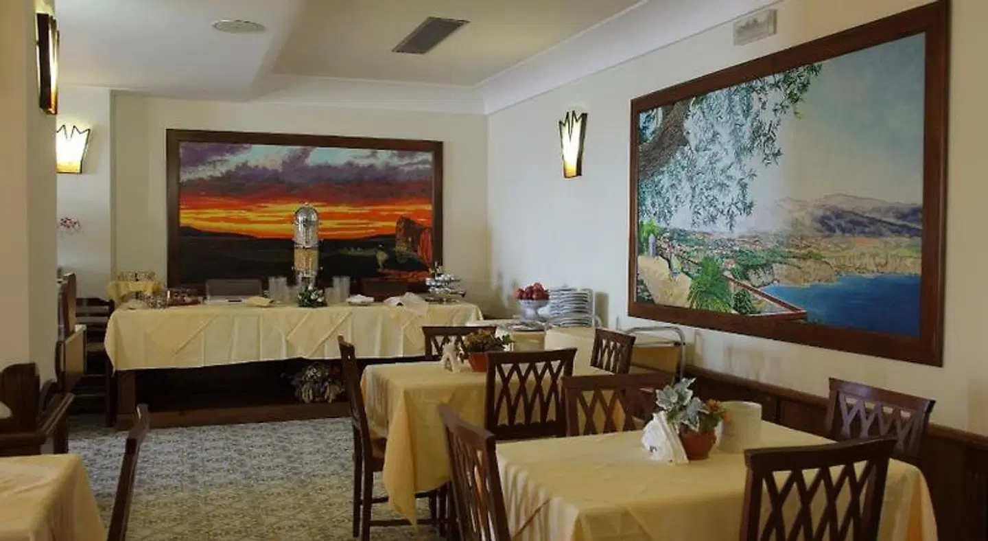 Hotel Mega Mare Restaurant
