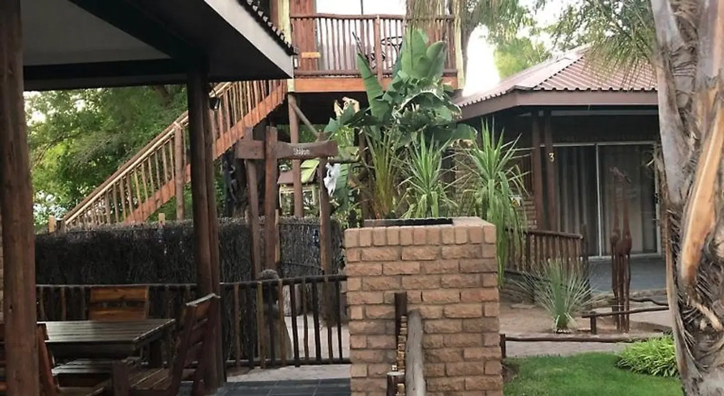 Country Lodge EXTERIOR