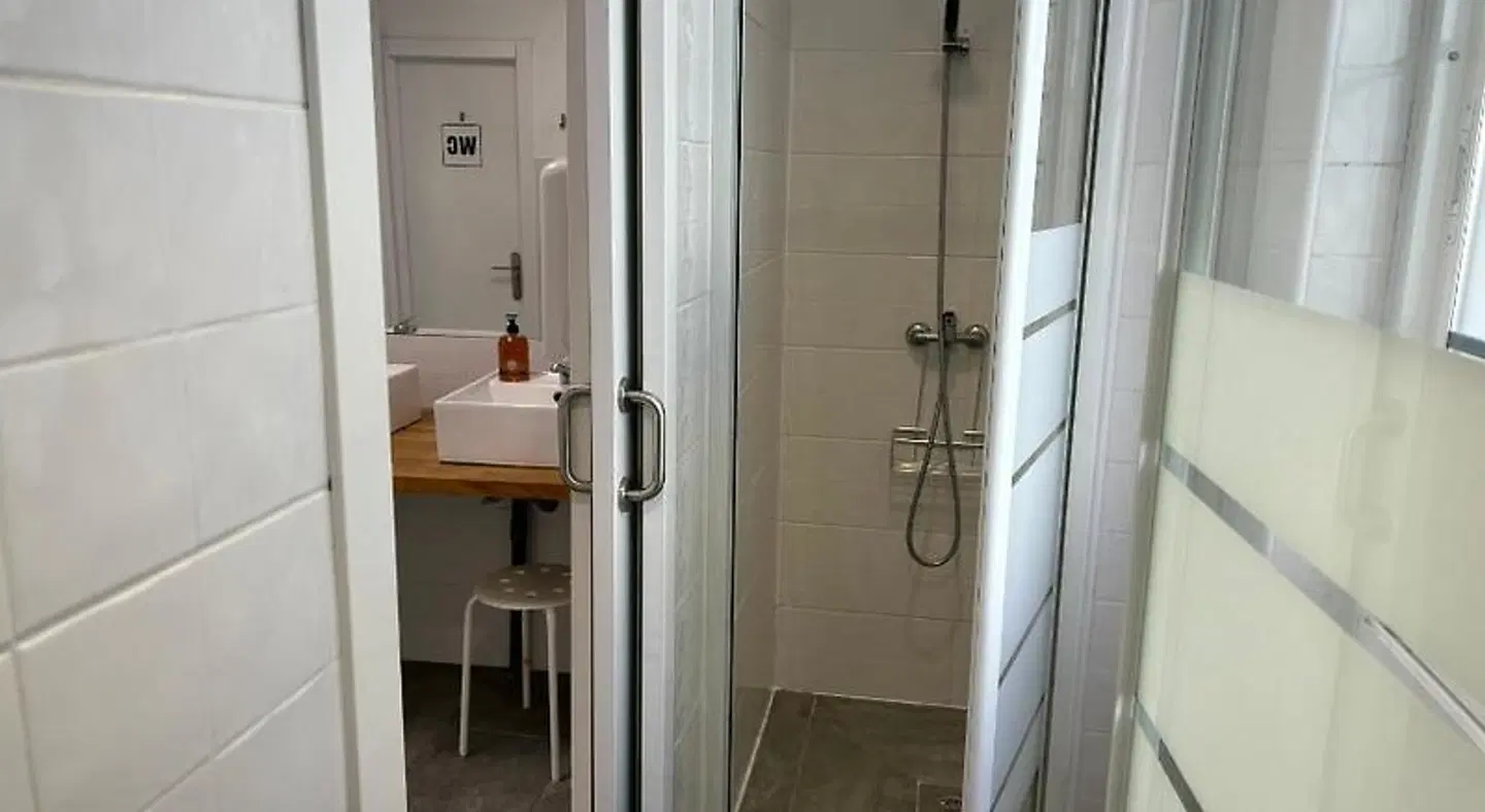 Albergue SCQ Badezimmer