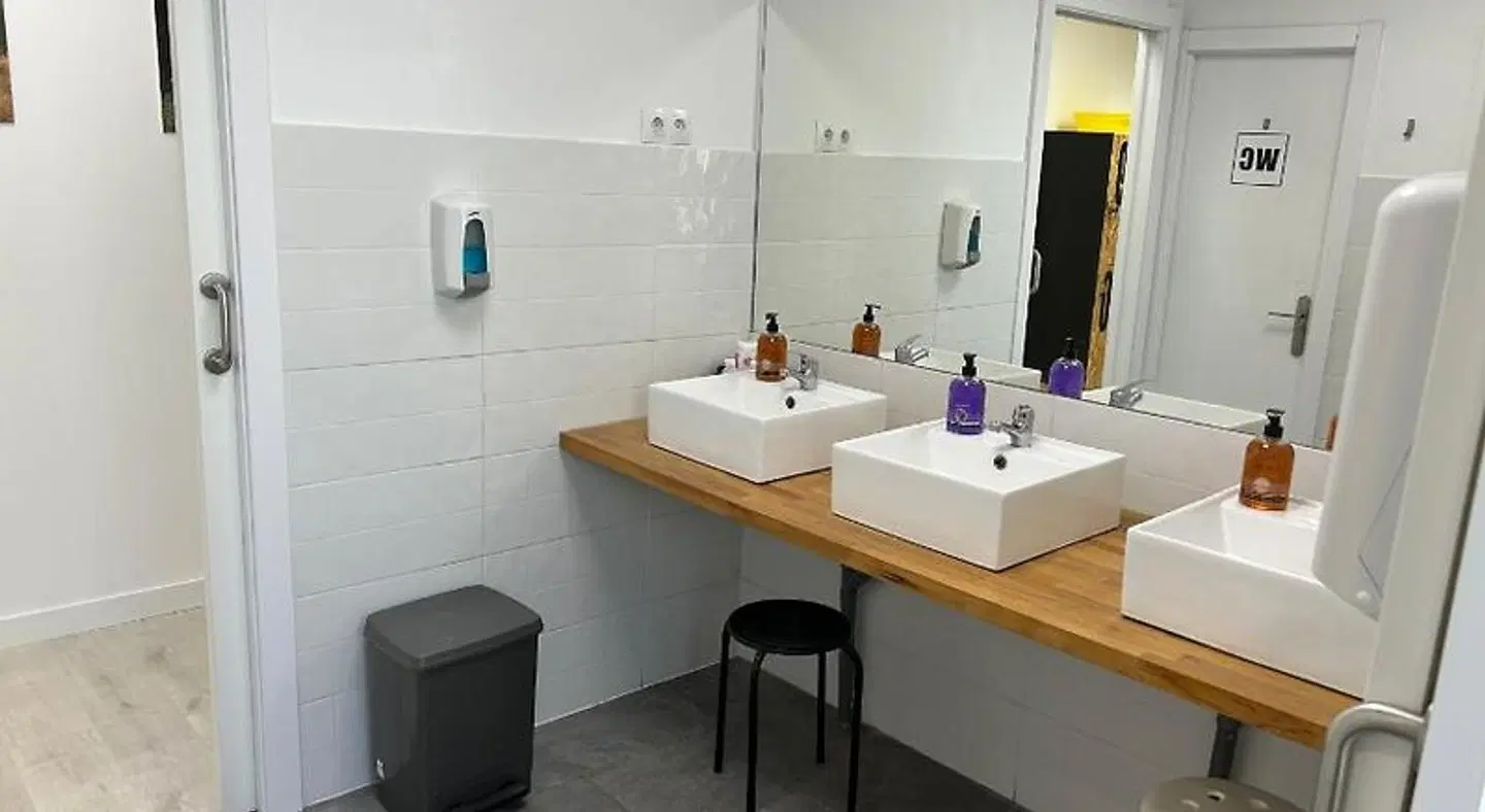 Albergue SCQ Badezimmer