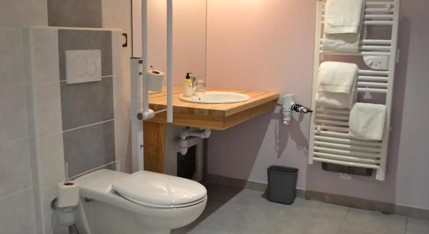 Chambres d'hôtes Les Galaines Badezimmer