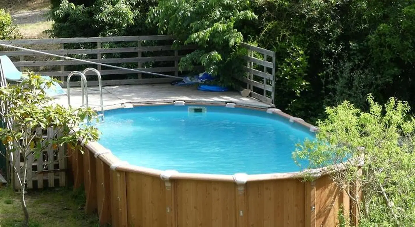 Les Gragniotes OUTDOOR_POOL