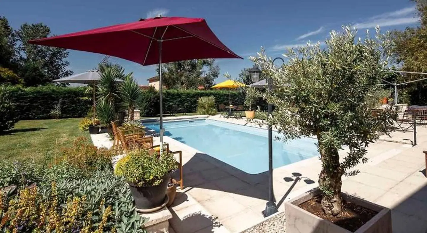 Merveilleuse Chambre La Perle Rouge OUTDOOR_POOL