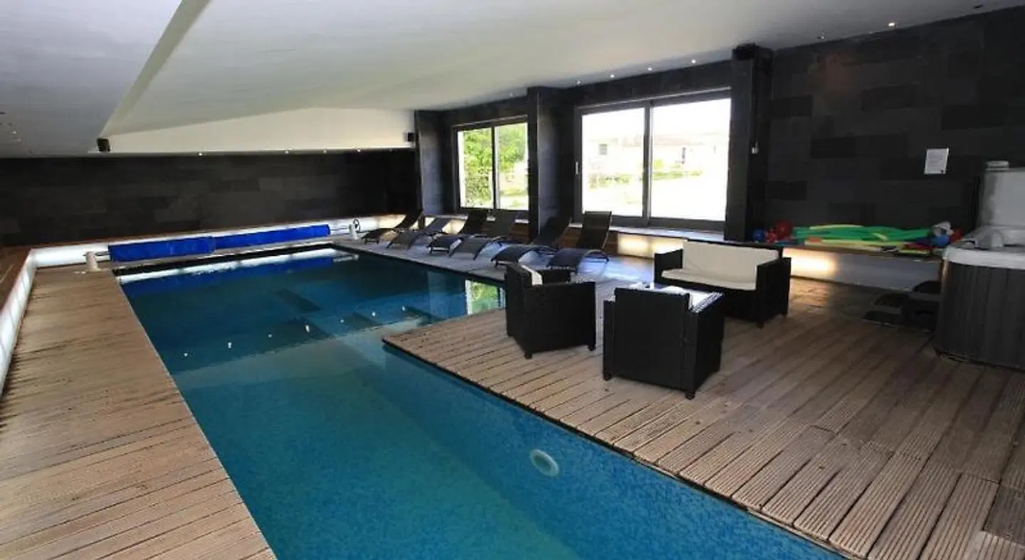 B&B Le Clos du miroir Hallenbad