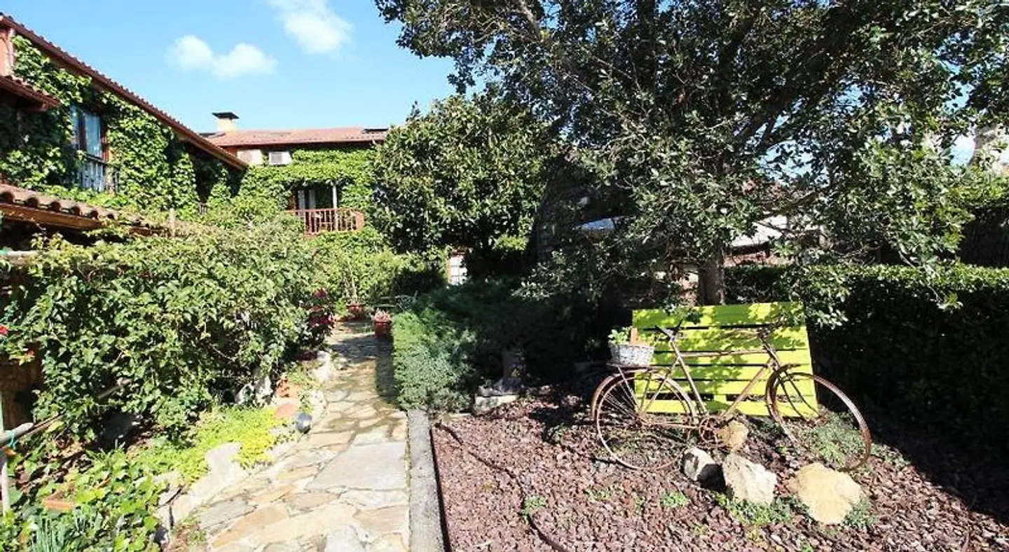 Posada La Llosa de Somo Garten