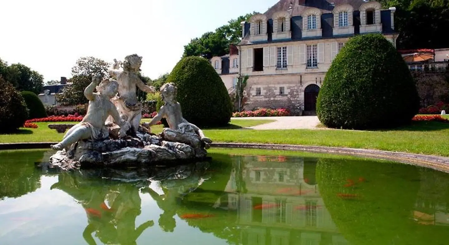 Château De Beaulieu et Magnolia Spa Garten