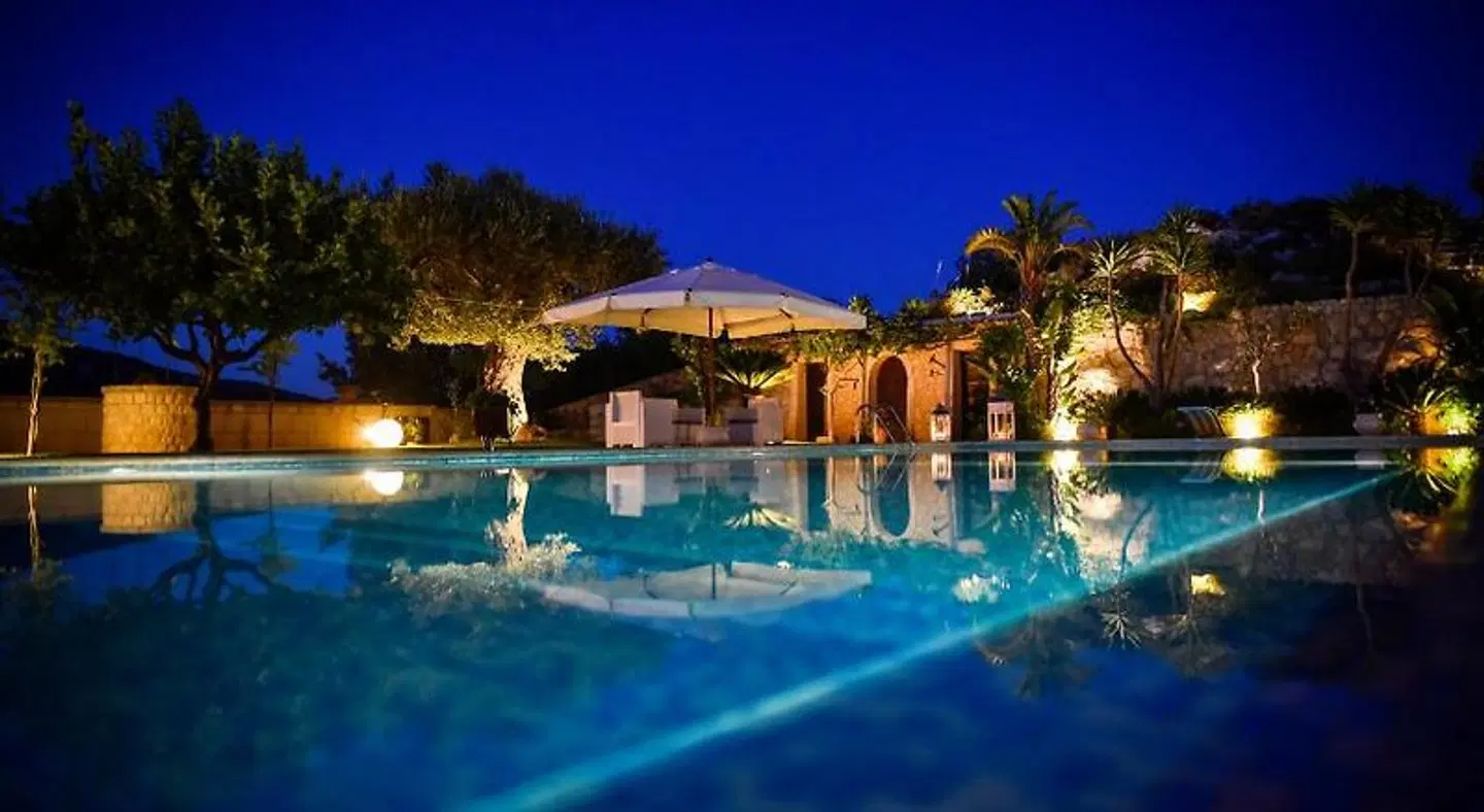 Villa Kete Deluxe Rooms OUTDOOR_POOL
