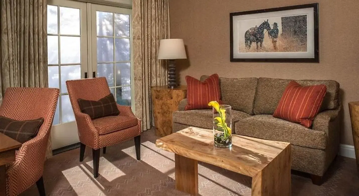 Sun Valley Inn ROOM_EXAMPLE