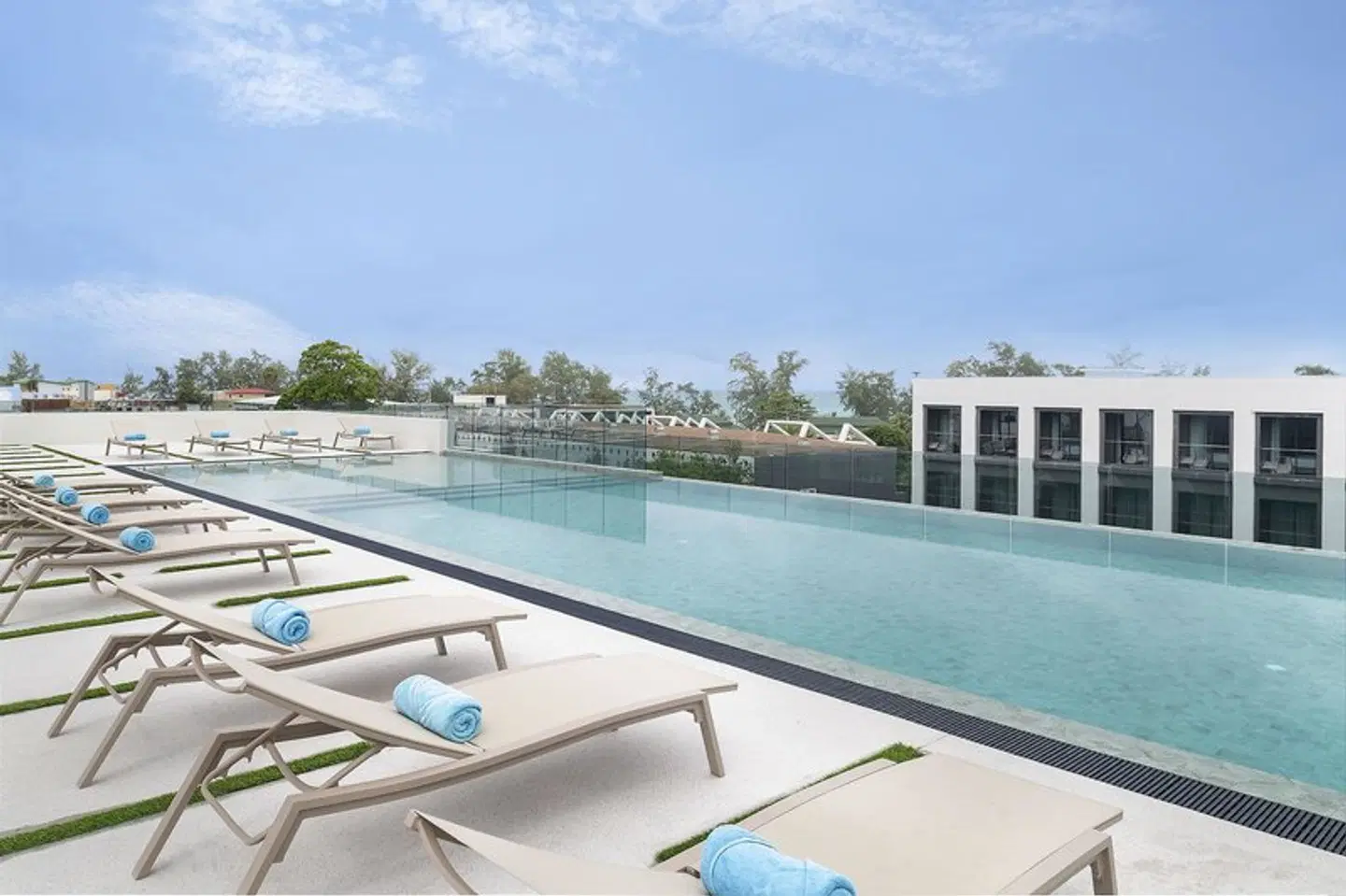 JonoX Phuket Karon Hotel Terrasse