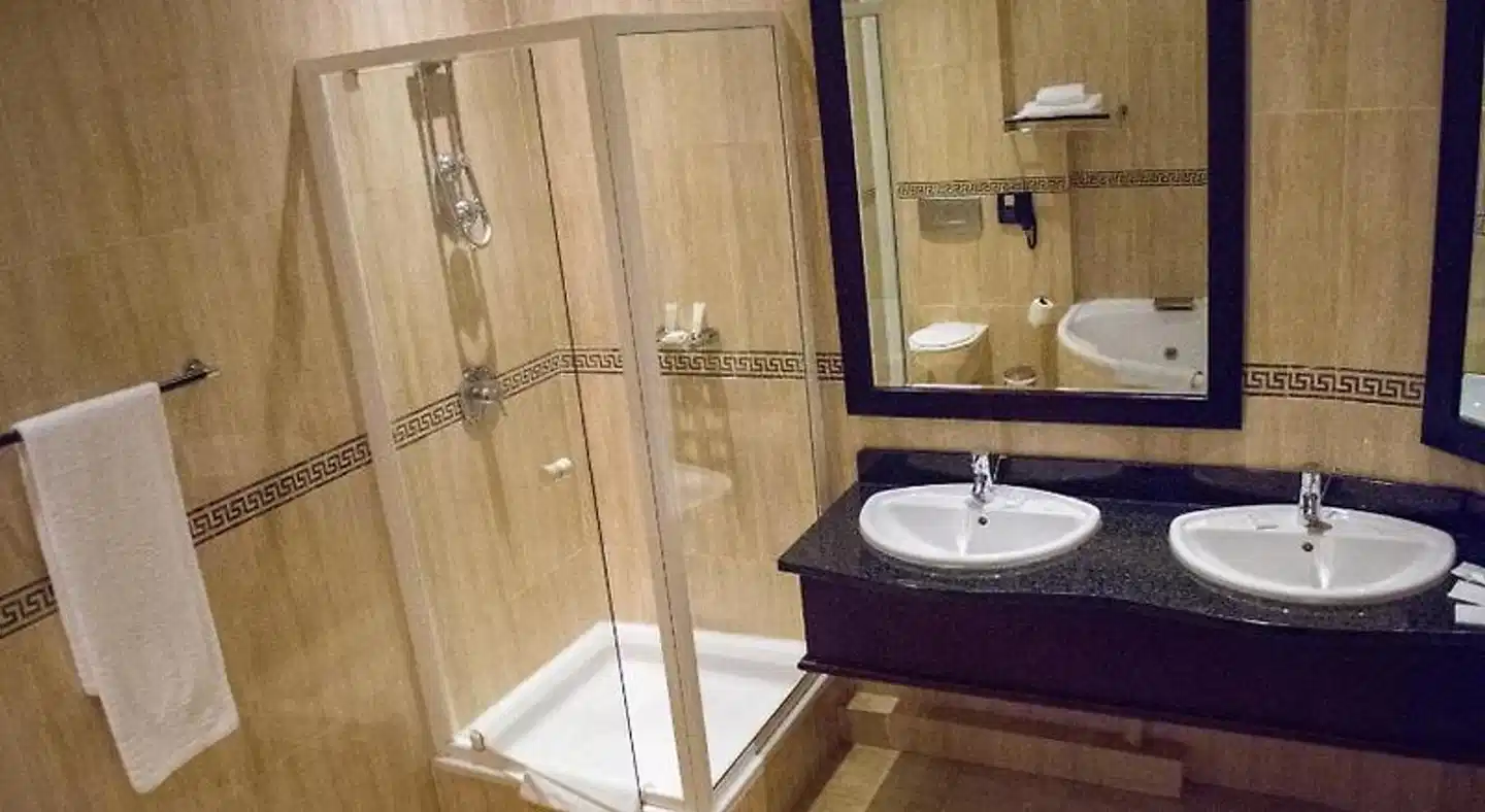 Premier Hotel The Richards Badezimmer