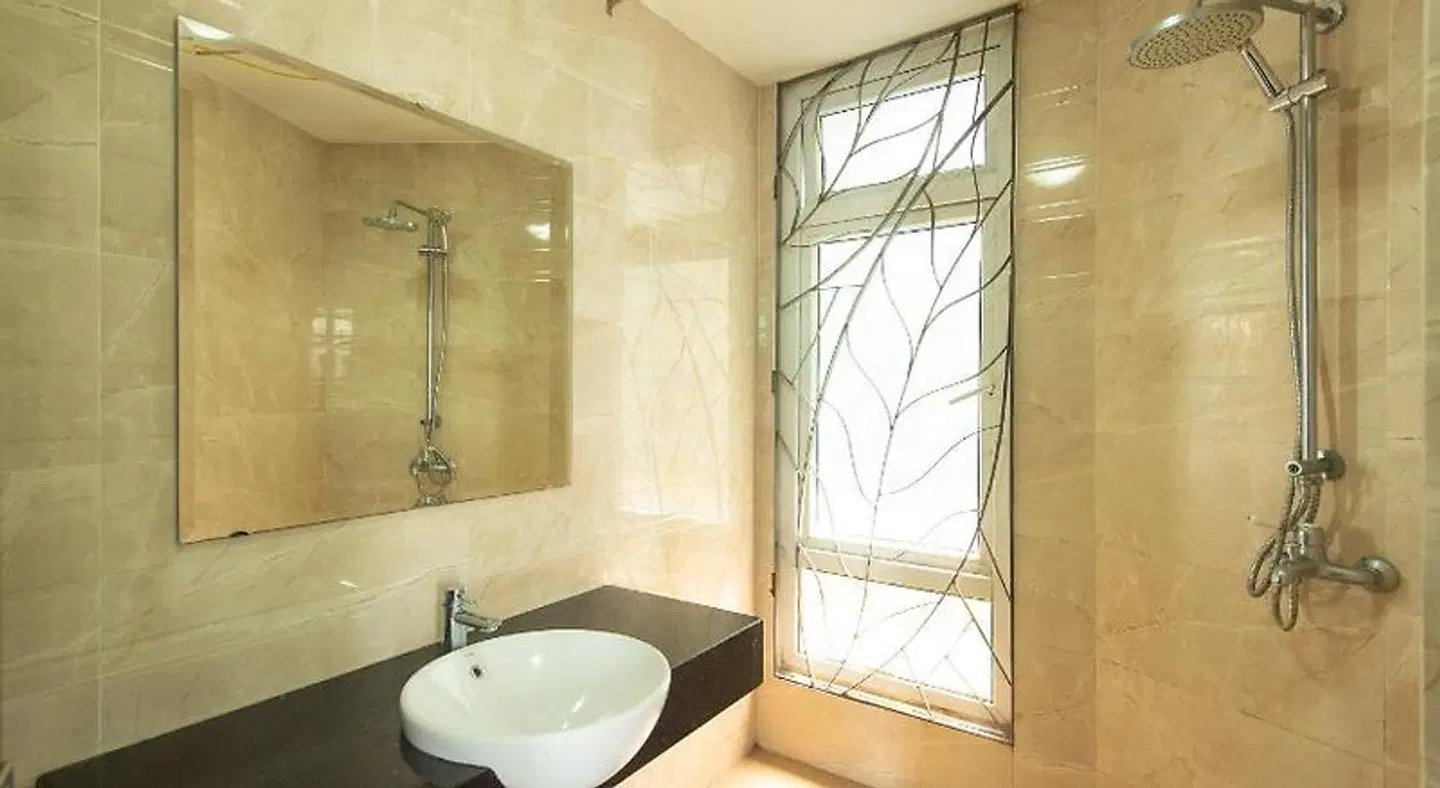 OYO 380 Auntie Lien's Badezimmer