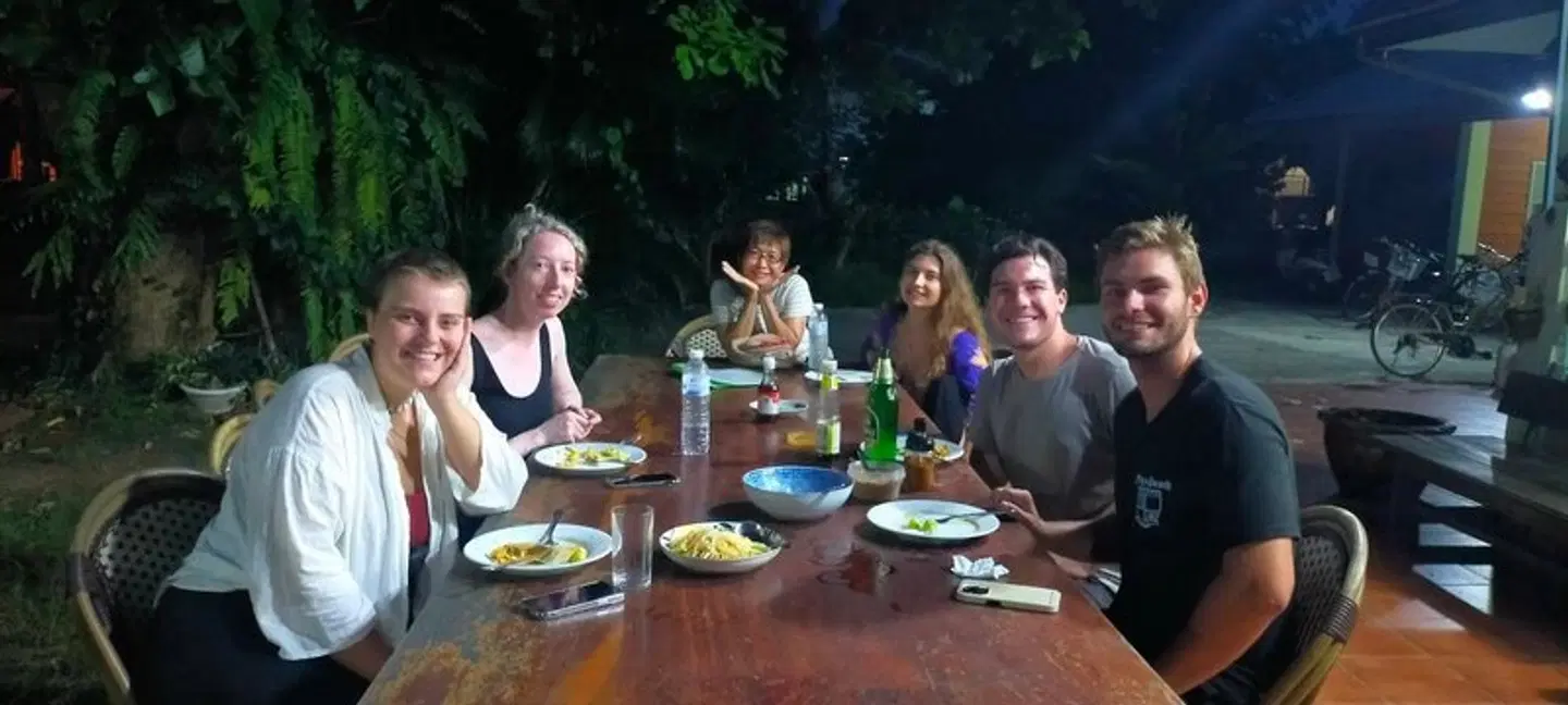 Plus Hostel Ayutthaya Restaurant