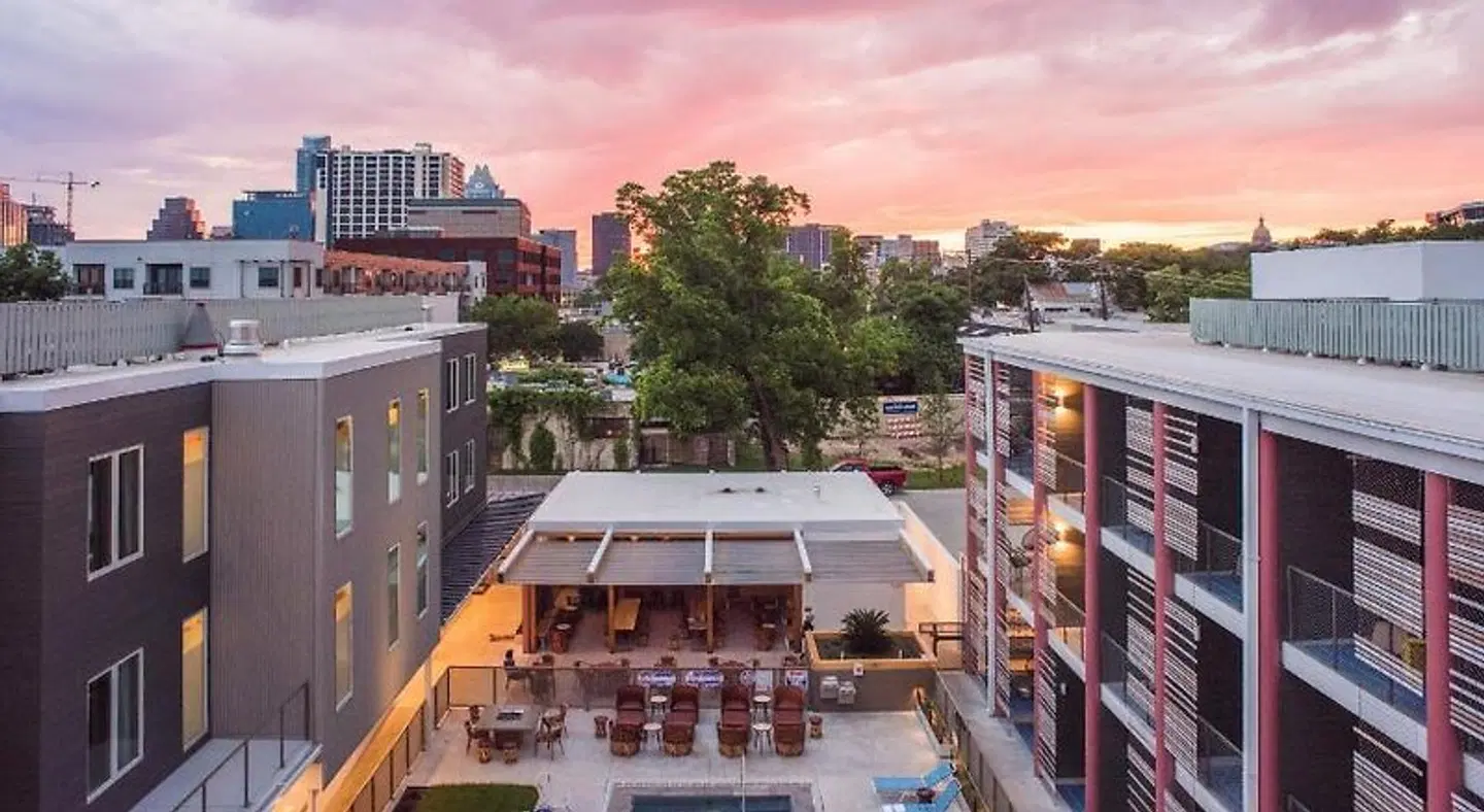 East Austin Hotel EXTERIOR
