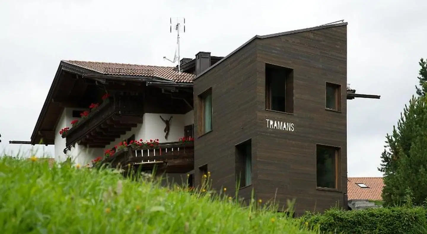 Garni Tramans EXTERIOR