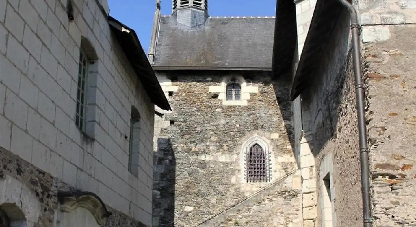 L'Audacieuse EXTERIOR