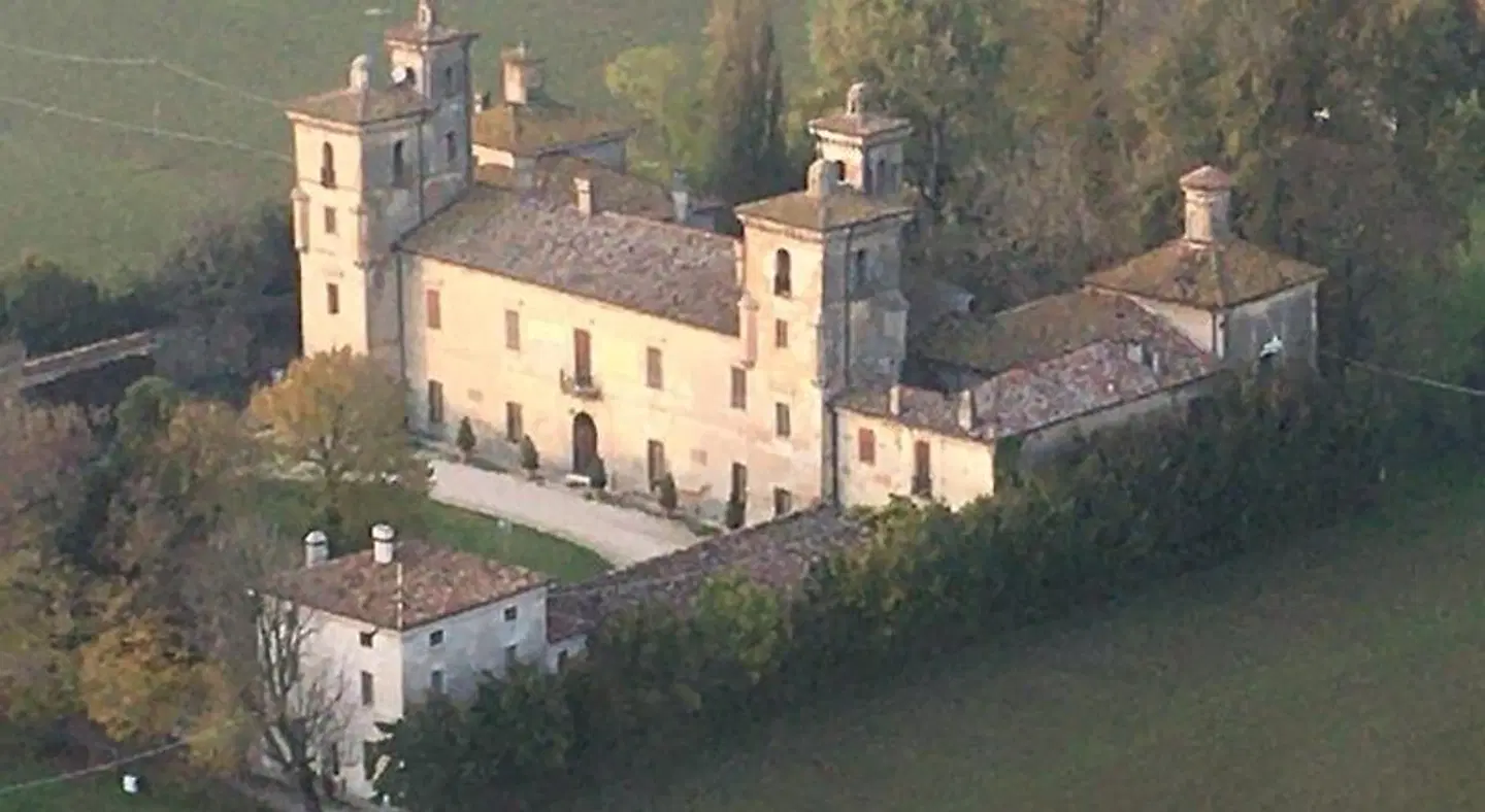 Ostello Castello Mina Della Scala EXTERIOR