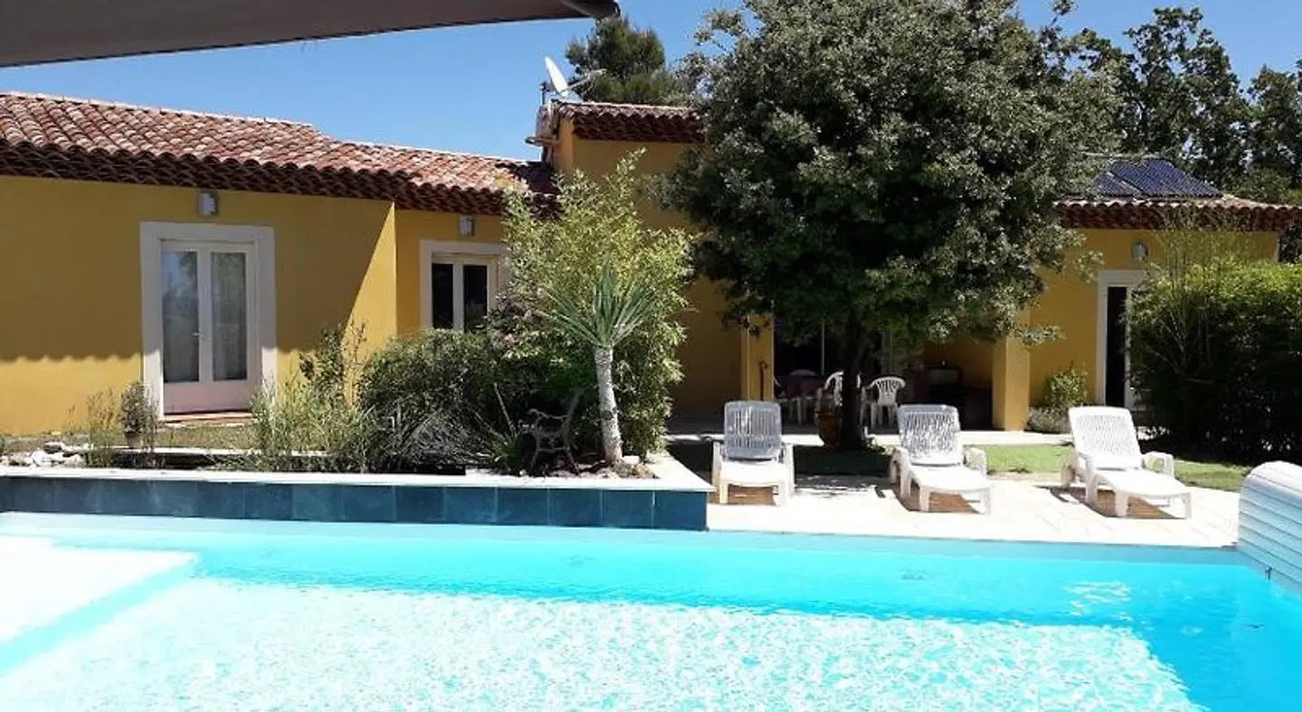 La Villa Provencale OUTDOOR_POOL