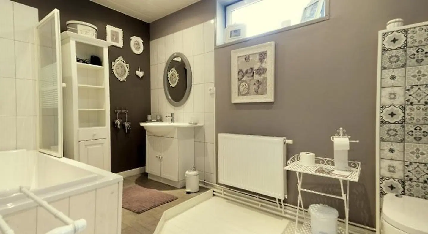 Aux Petits Bonheurs Badezimmer