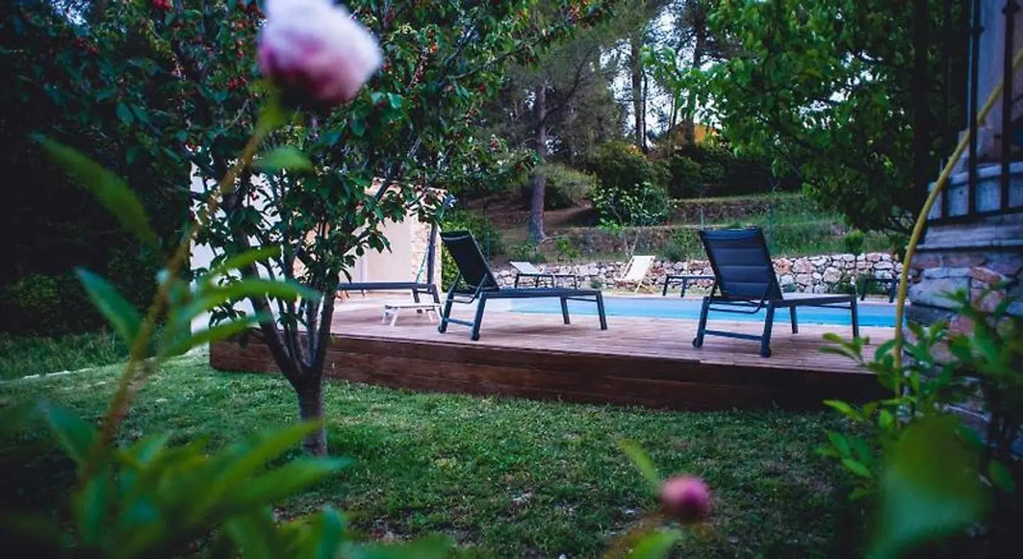 Les Manaux en Provence Garten