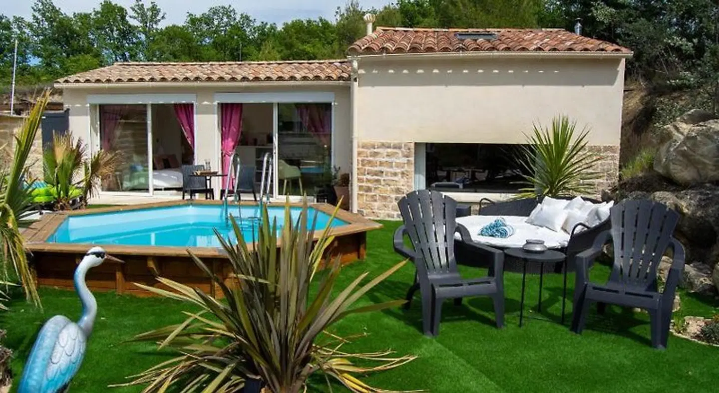 L'instant Magique OUTDOOR_POOL
