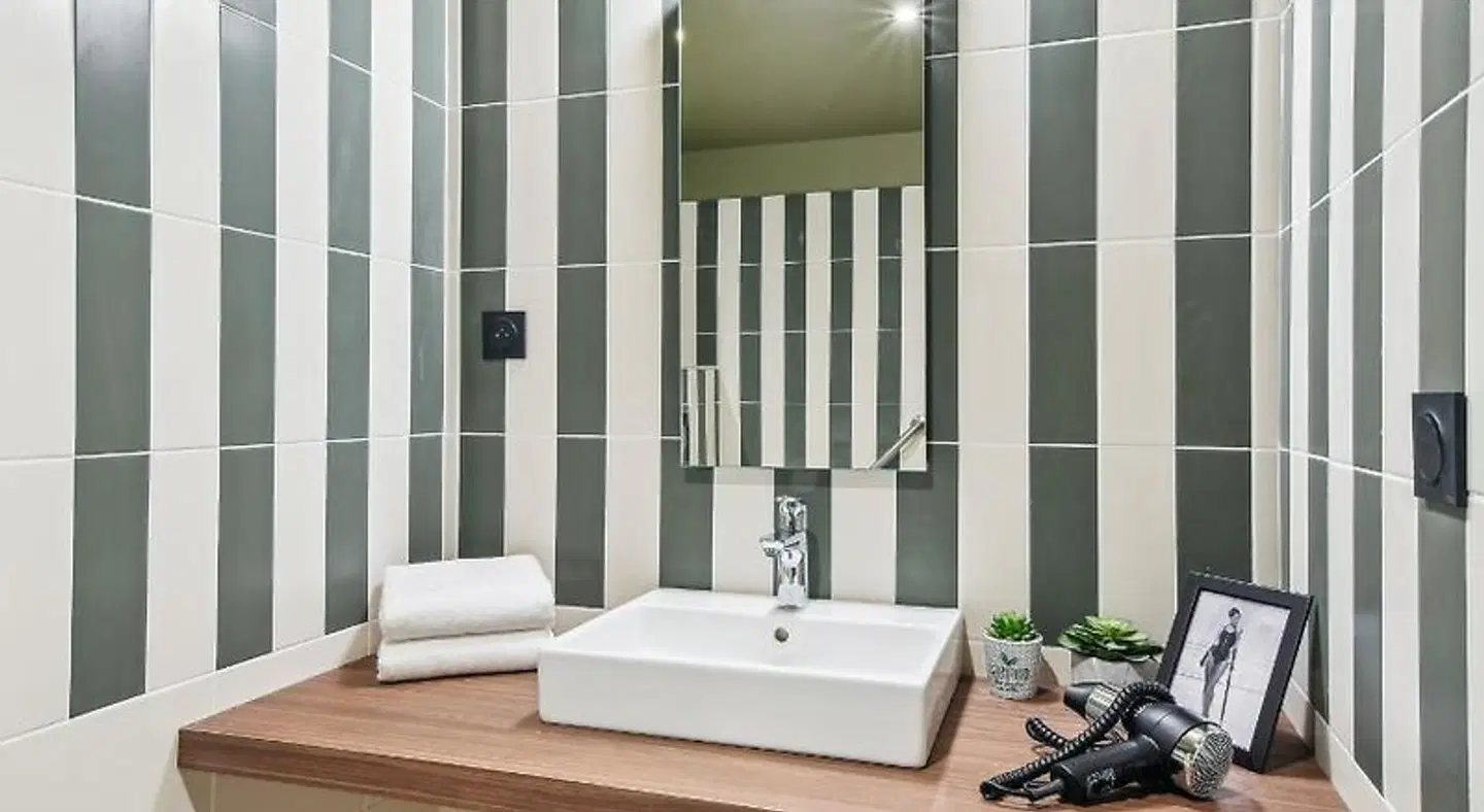 JOST Hotel Montpellier Centre St Roch Badezimmer