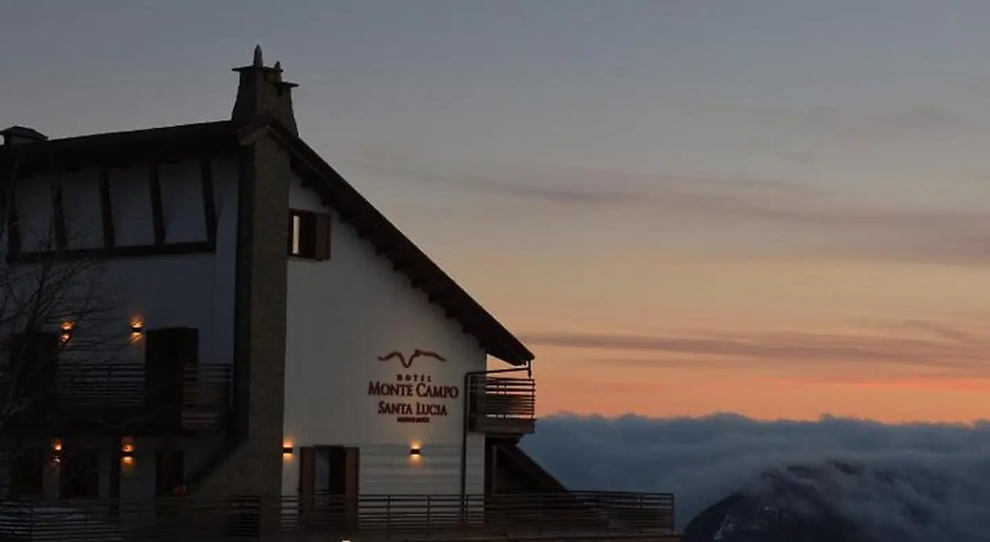 Hotel Monte Campo EXTERIOR