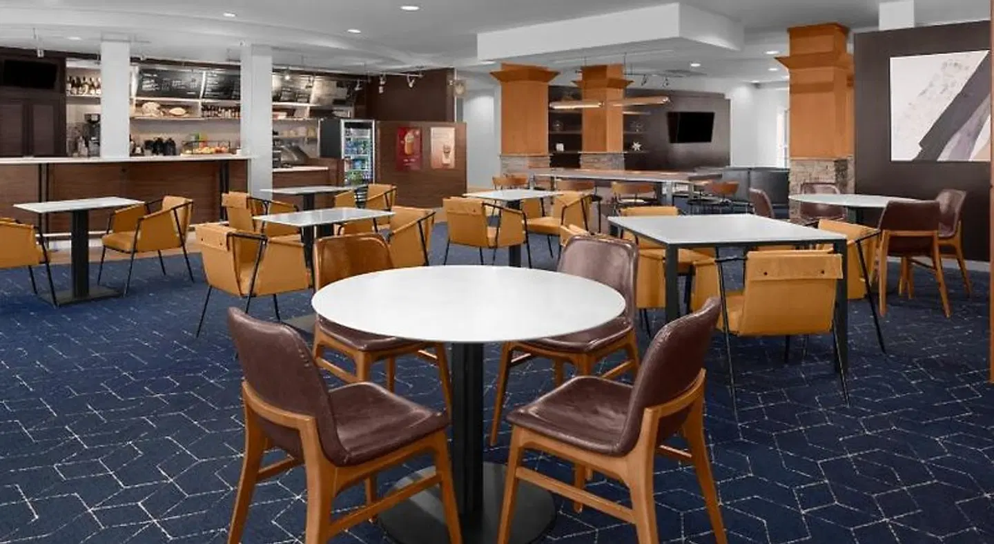 Courtyard by Marriott Phoenix West/Avondale Bar