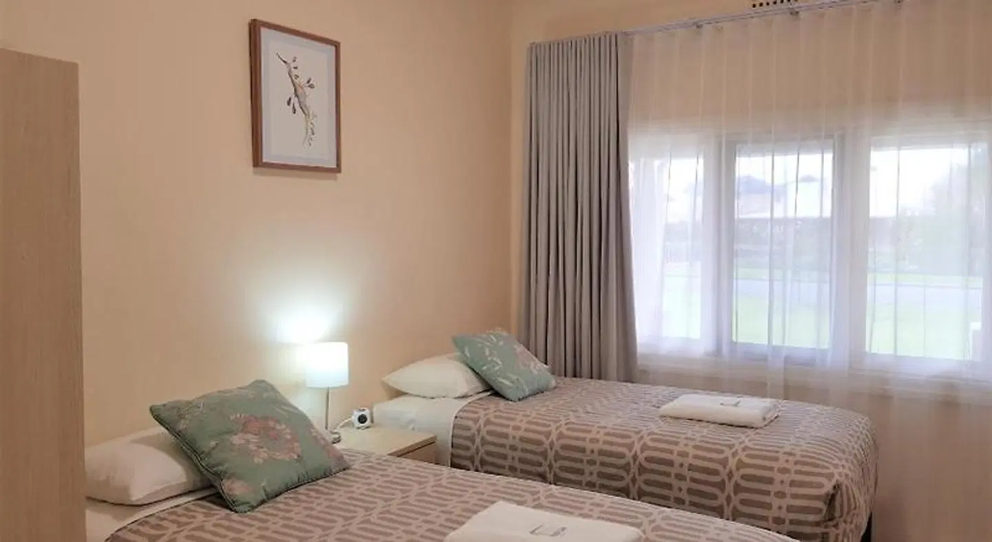 Albany Holiday Units ROOM_EXAMPLE