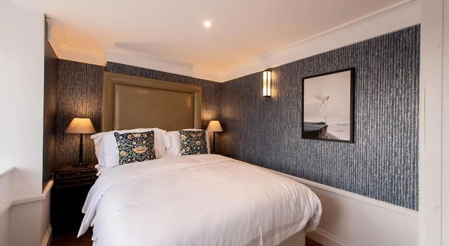 Gunmakers ROOM_EXAMPLE