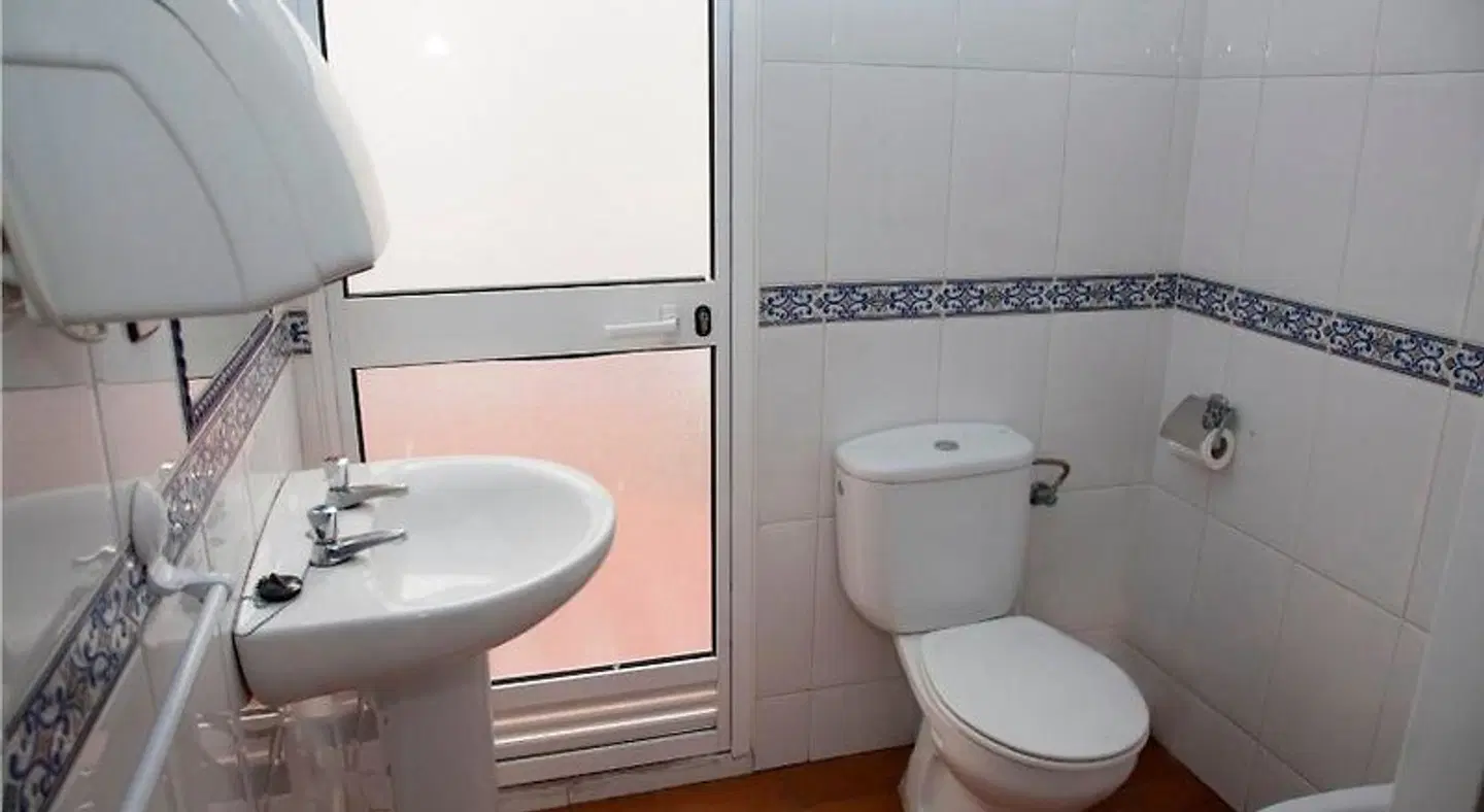 Hostal París Badezimmer
