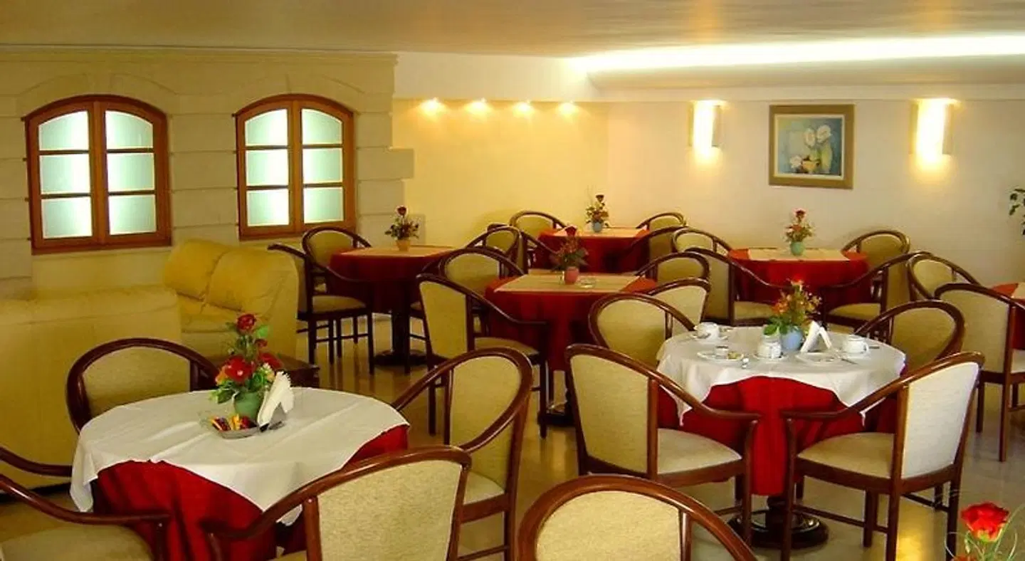 Elysee Hotel Restaurant