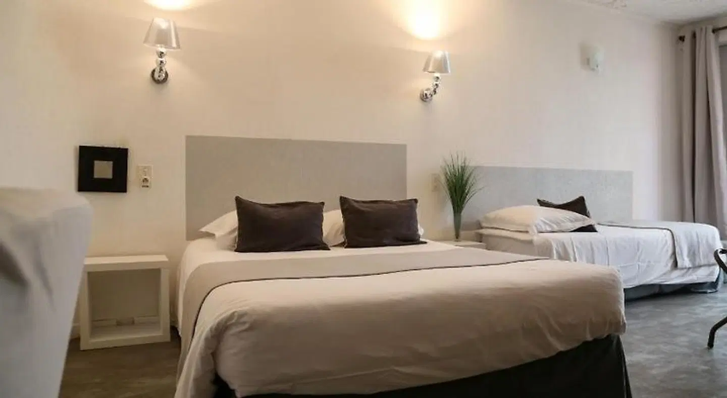 Lou Cigaloun ROOM_EXAMPLE