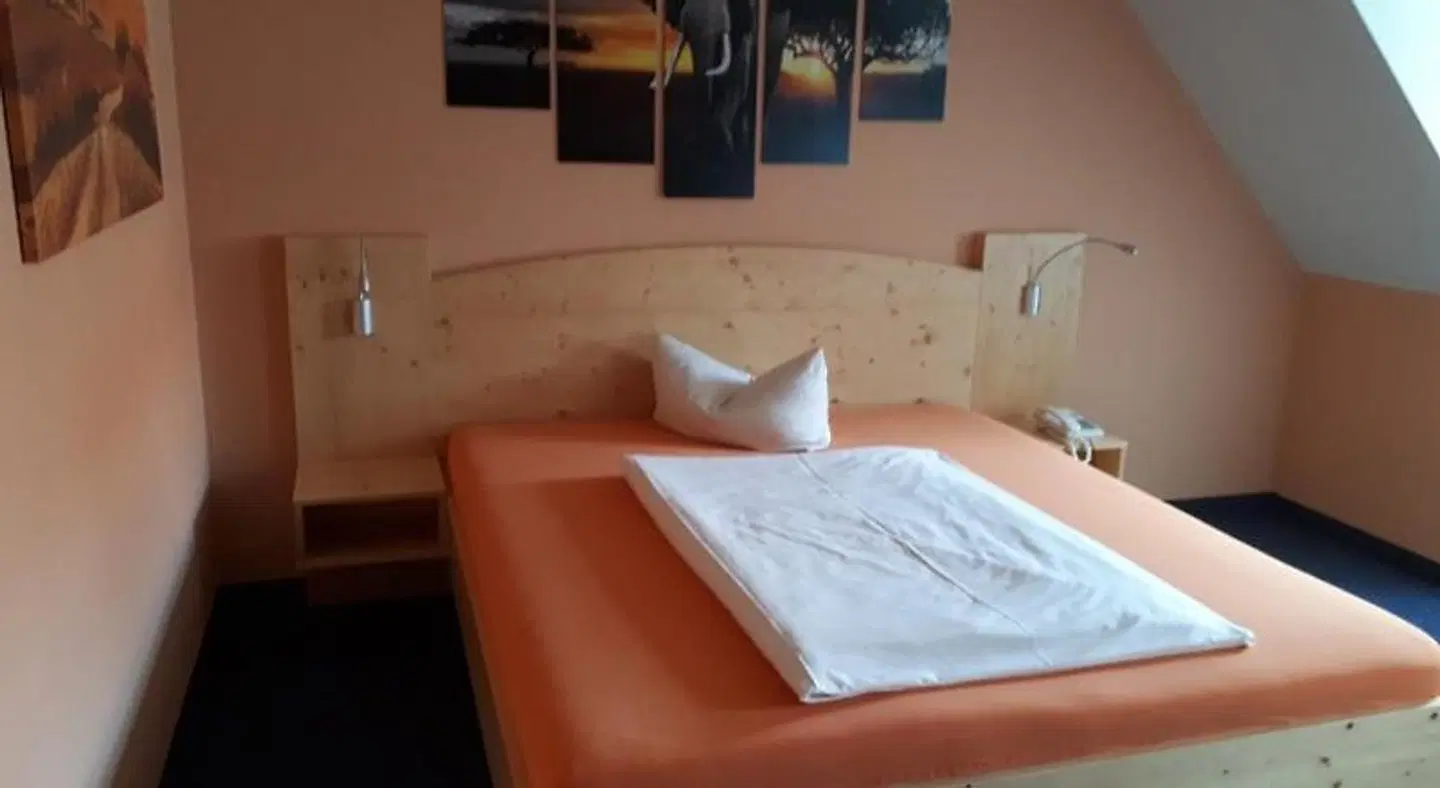 Hotel Zum Schwarzen Bär ROOM_EXAMPLE