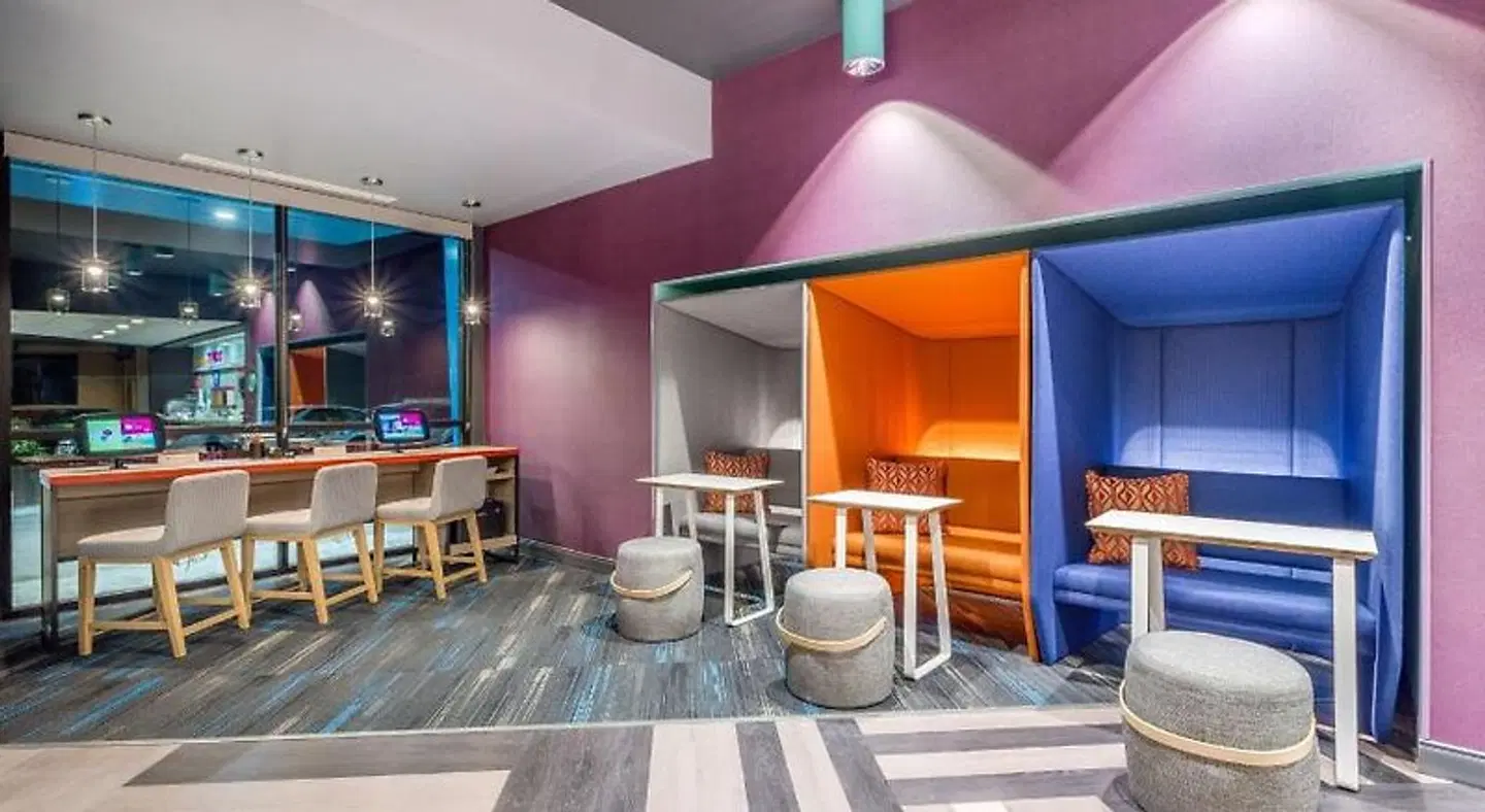 Tru by Hilton Madison West LOUNGE_LOBBY