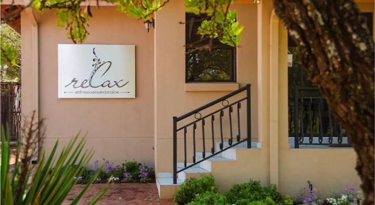 Three Oaks and an Aloe Boutique Hotel EXTERIOR