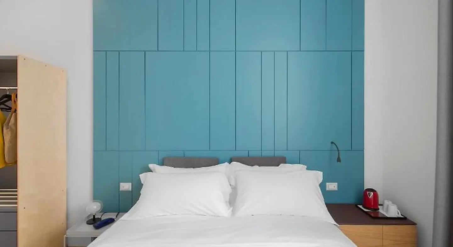 The Radical Hotel ROOM_EXAMPLE