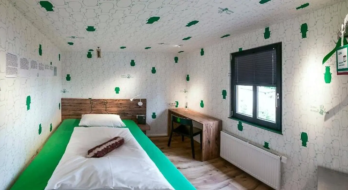 BRATWURSThotel ROOM_EXAMPLE