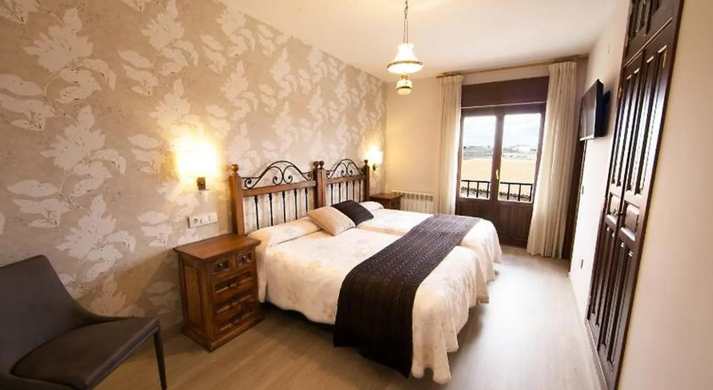 Quintanares ROOM_EXAMPLE