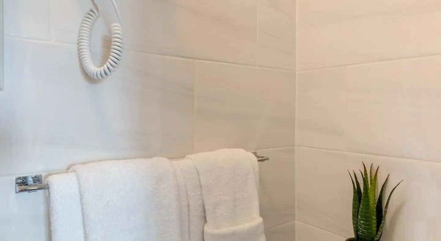 Torland Hotel ROOM_EXAMPLE