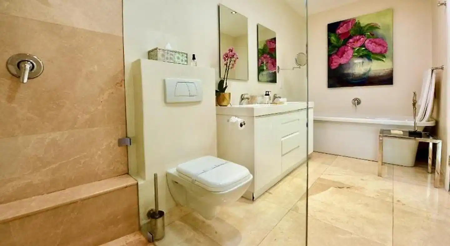The Clarendon - Bantry Bay Badezimmer