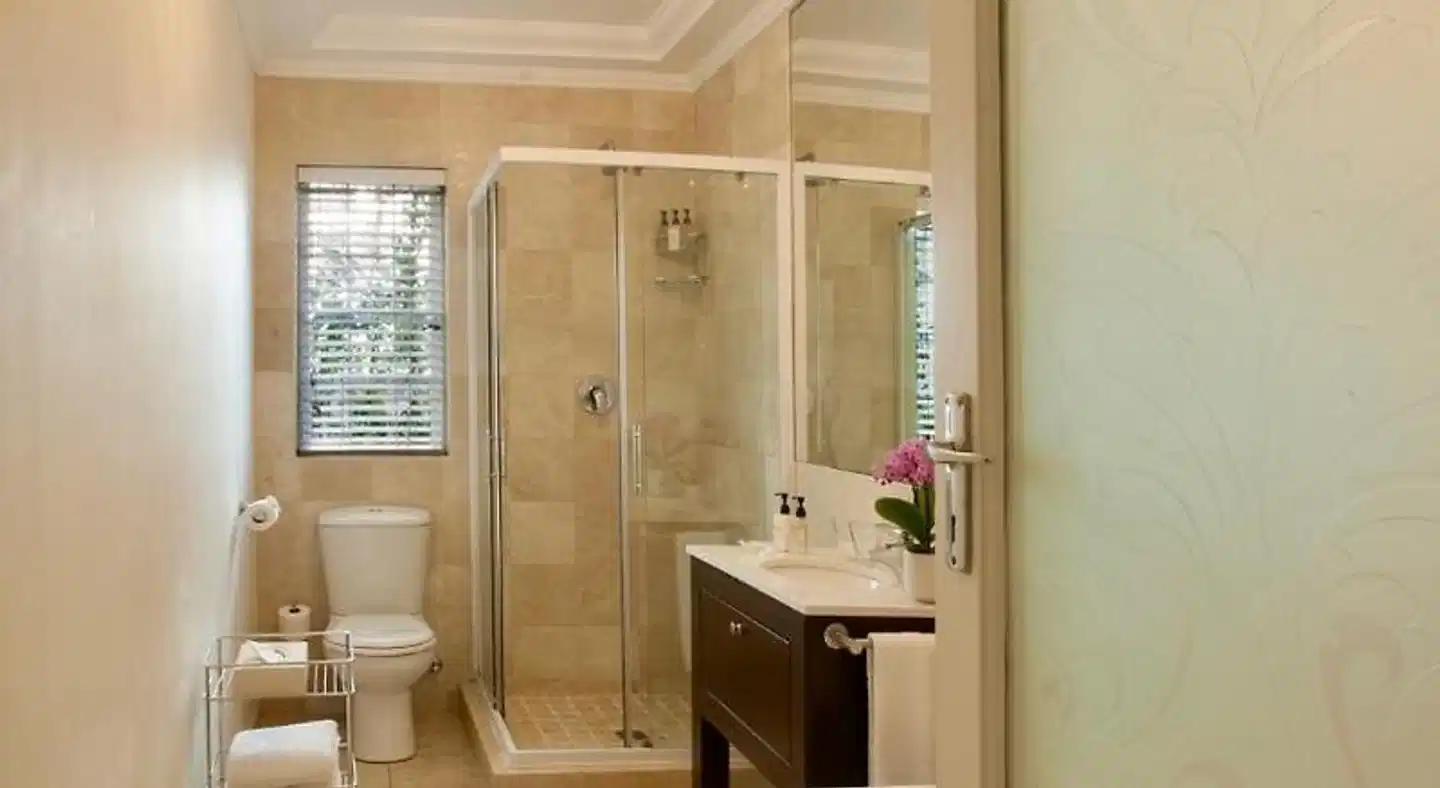 The Clarendon - Bantry Bay Badezimmer