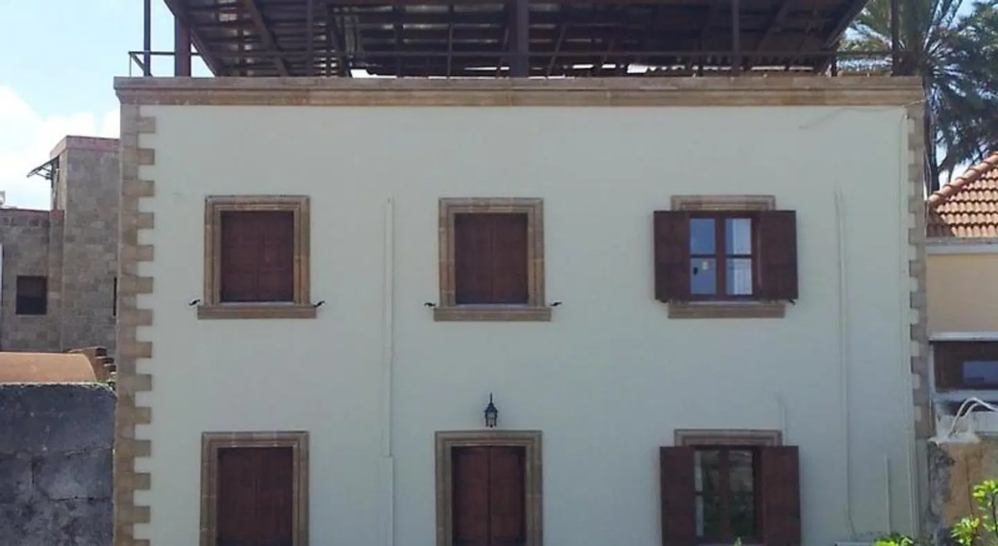 Minos Pension EXTERIOR