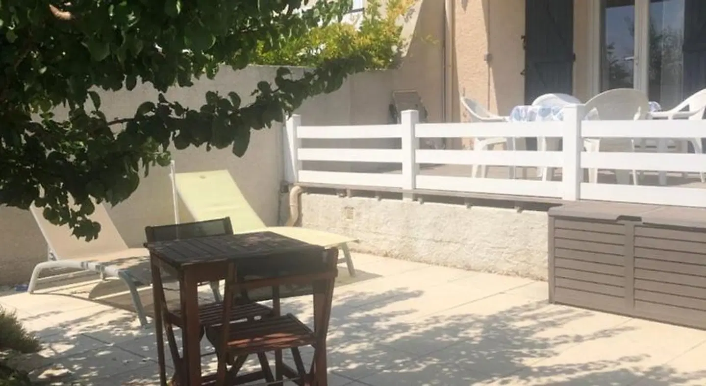 Les Amandiers Terrasse