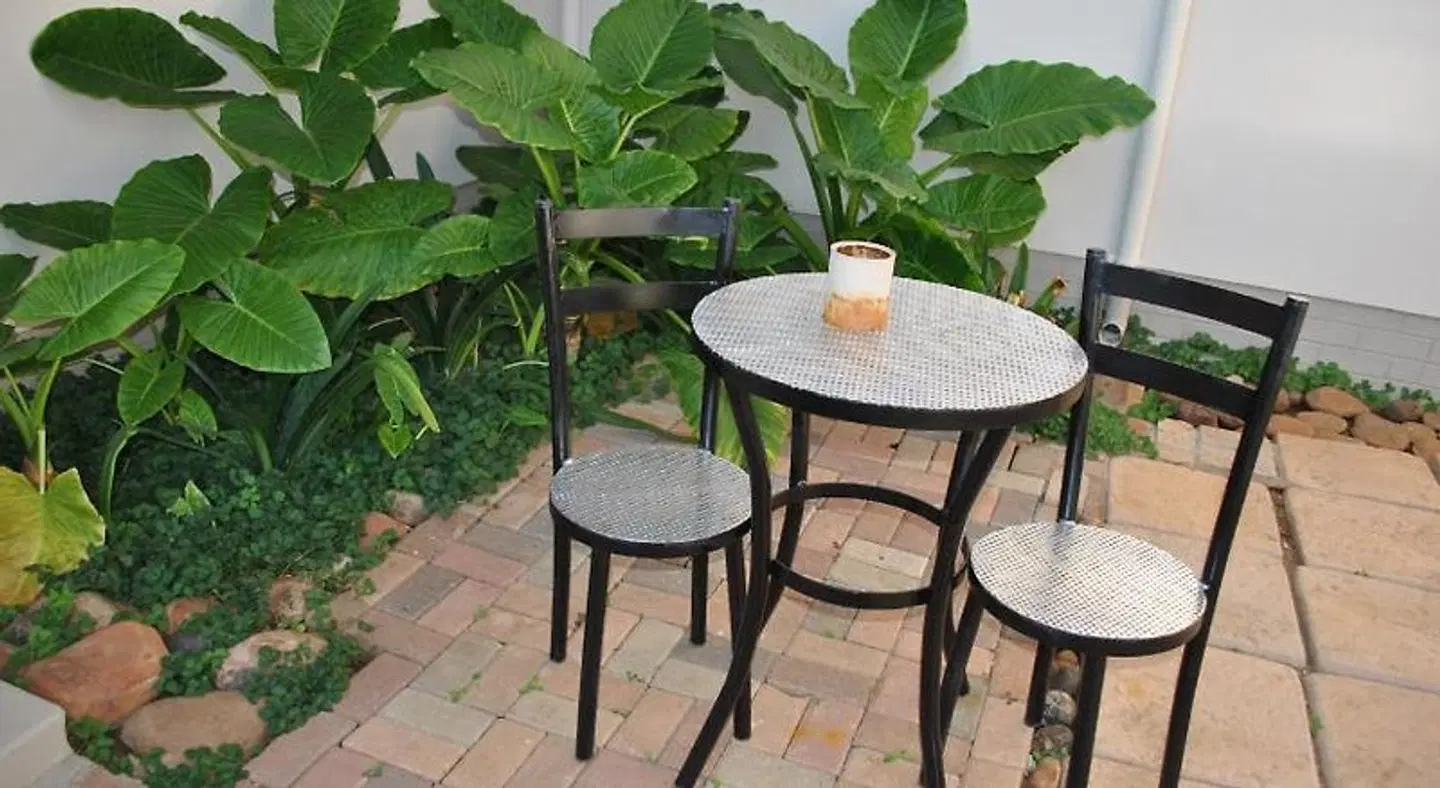 Amaris Guesthouse Terrasse