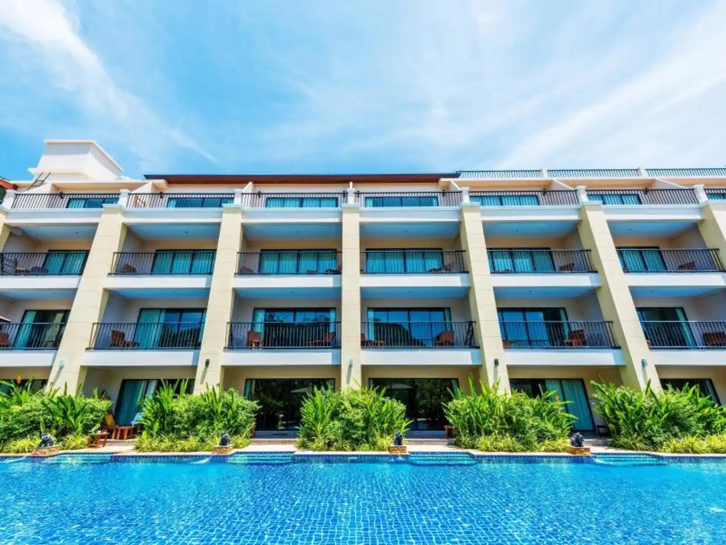 The Windmill Phuket Hotel Aussenansicht