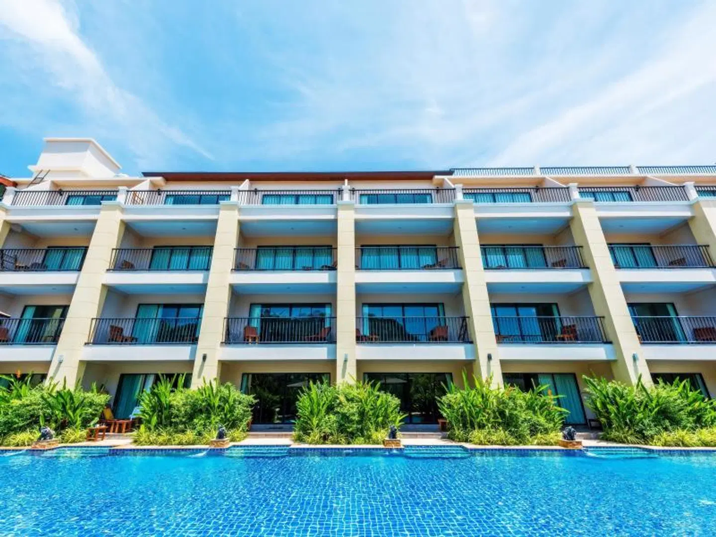 The Windmill Phuket Hotel EXTERIOR