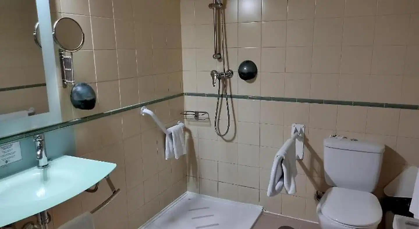 Hotel Boutique Convento Cádiz Badezimmer