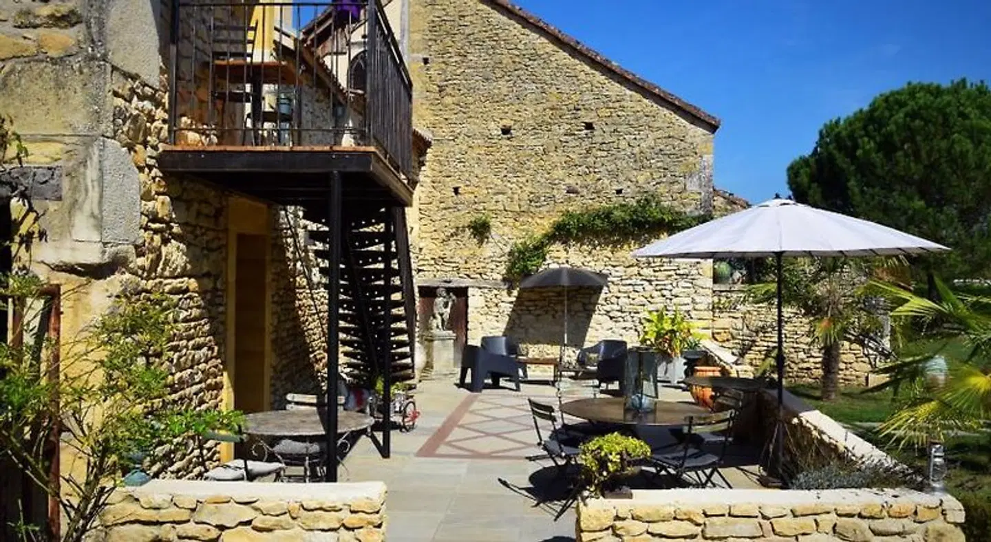 L'Intemporelle EXTERIOR
